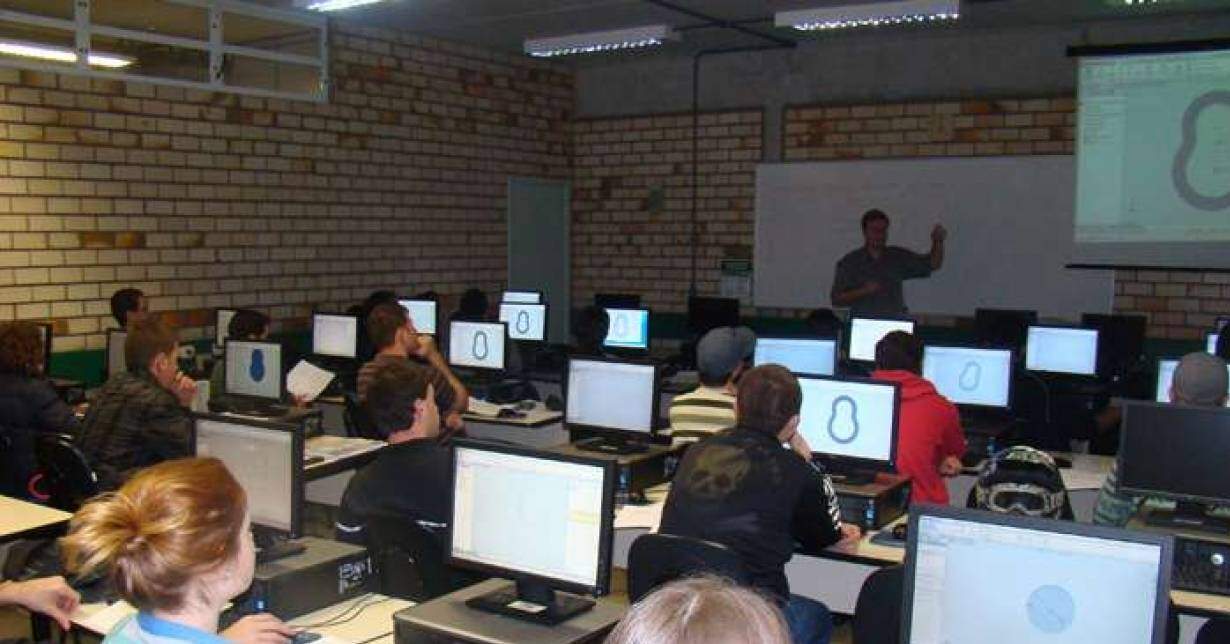 Aulas no Laboratório de Informática VESPERTINO: Aula Jogos