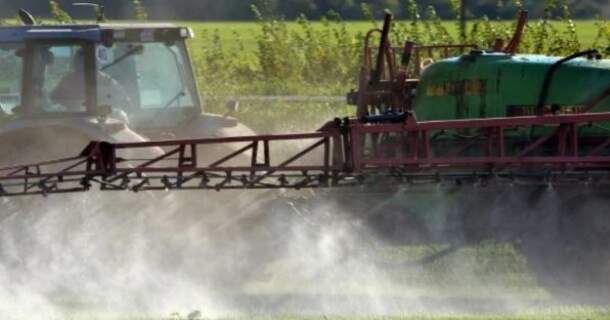 automação e controle de pulverização em maquinas agrícolas