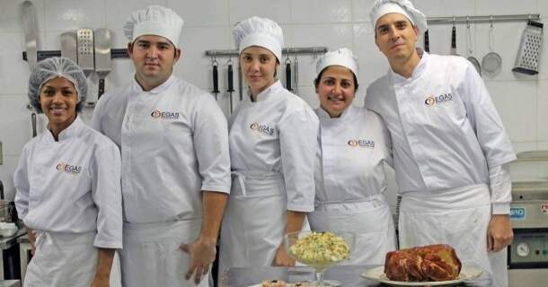 CURSO DE COZINHEIRO(A)