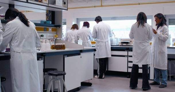 Noções Básicas em Auxiliar de Laboratório de Bioquímica Clínica 