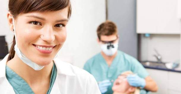 Noções Básicas em Auxiliar de Prótese Dentaria 