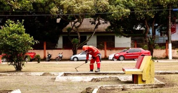 Limpeza de Vias Públicas e Praças Municipais 